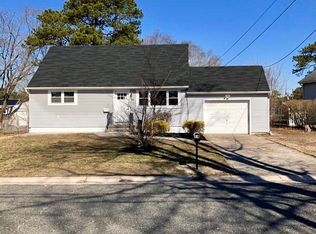 14 Hummel Dr, South Toms River, NJ 08757