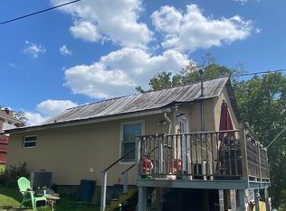 216 9th St NW, Coeburn, VA 24230
