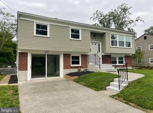 313 Justice Dr, Carneys Point, NJ 08069