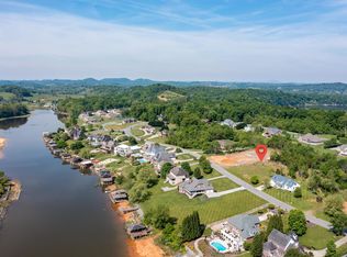 16 Lake Harbor Dr, Johnson City, TN 37615