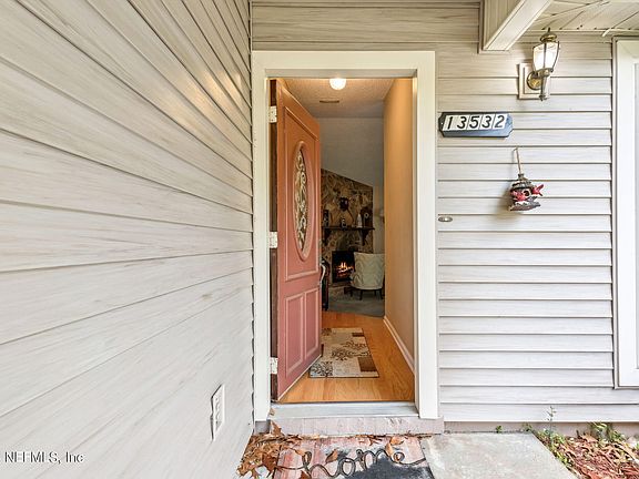 5th image of 13532 TARRASA Court W