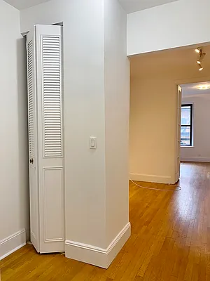 Rented by Paley Management | media 11