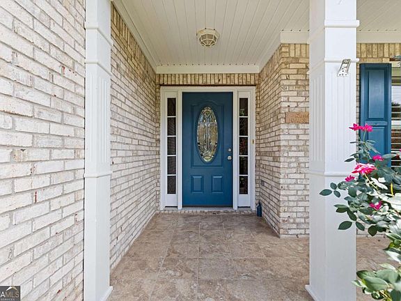 5th image of 112 Club House Dr
