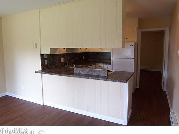 3rd image of 625 Taylor St
