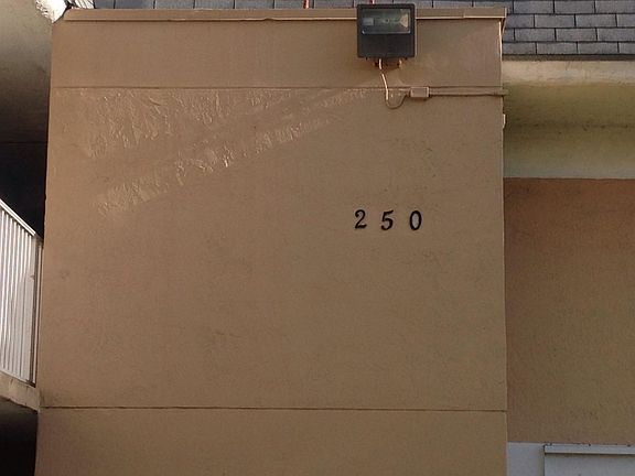 2nd image of 250 NW 107th Ave APT 212