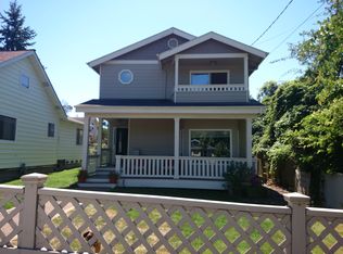 3711 SW 98th St, Seattle, WA 98126