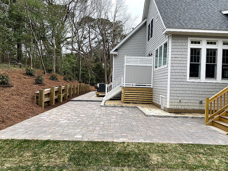 2nd image of 231 Woodland Dr