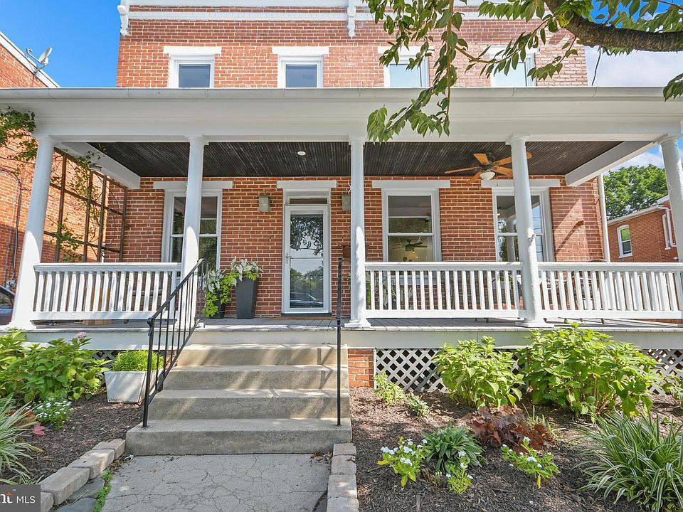 1st image of 239 Washington St
