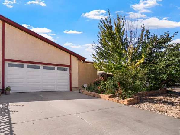 146 Douglas Ln, Pueblo, CO 81001