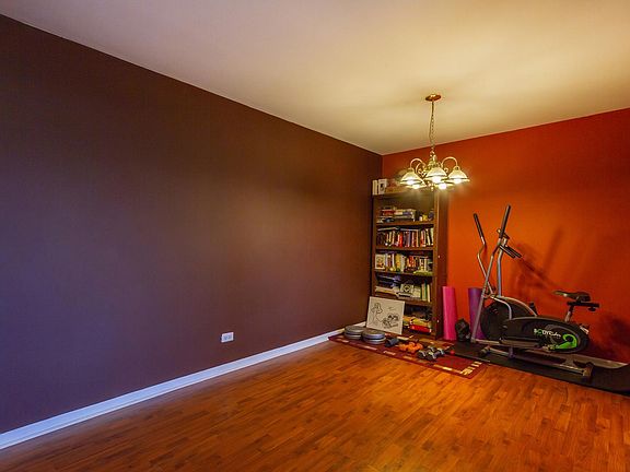 5th image of 260 Ashbury Ln W APT 5