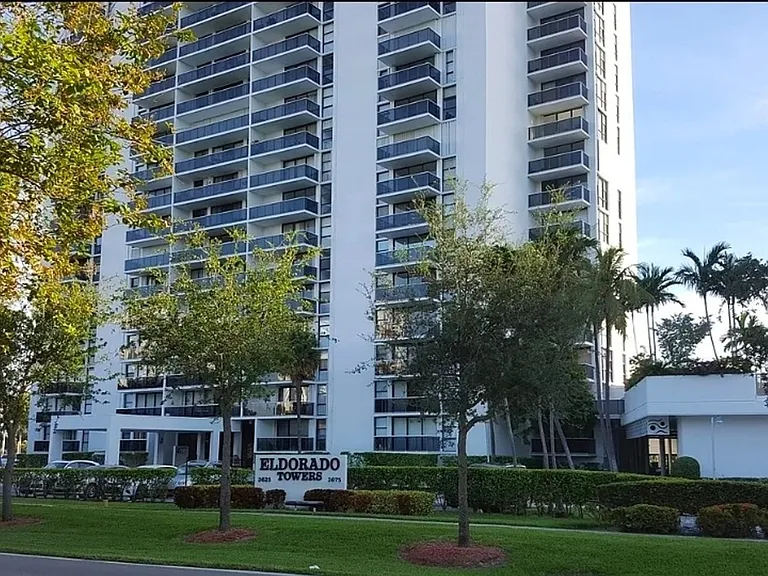 3675 N Country Club Dr #1501 — Photo 2