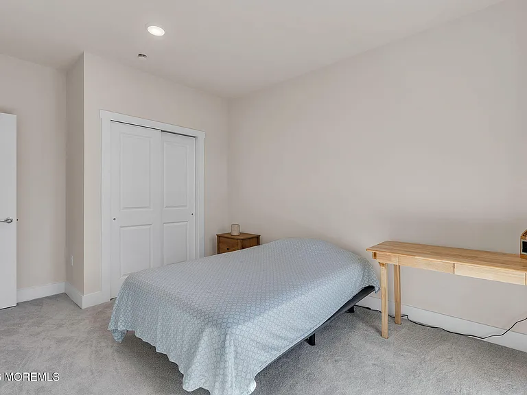 1403 N Kingsley St #210 — Photo 35