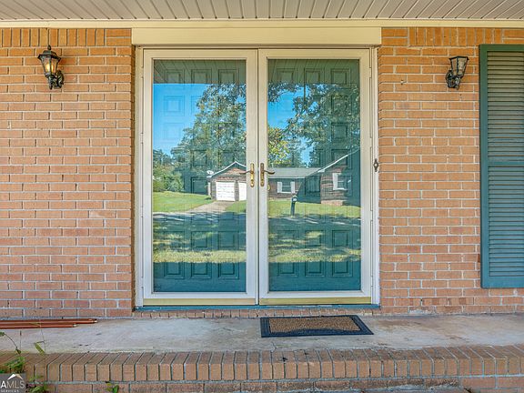 4th image of 107 Springwood Dr