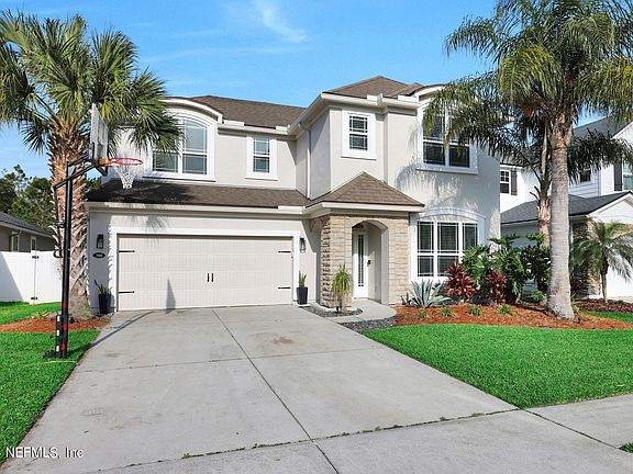2nd image of 306 PRINCESS Drive
