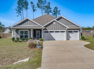 92 Manchester Dr, Crawfordville, FL 32327