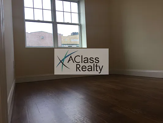 Rented by A Class Realty Long Island City LLC | media 9