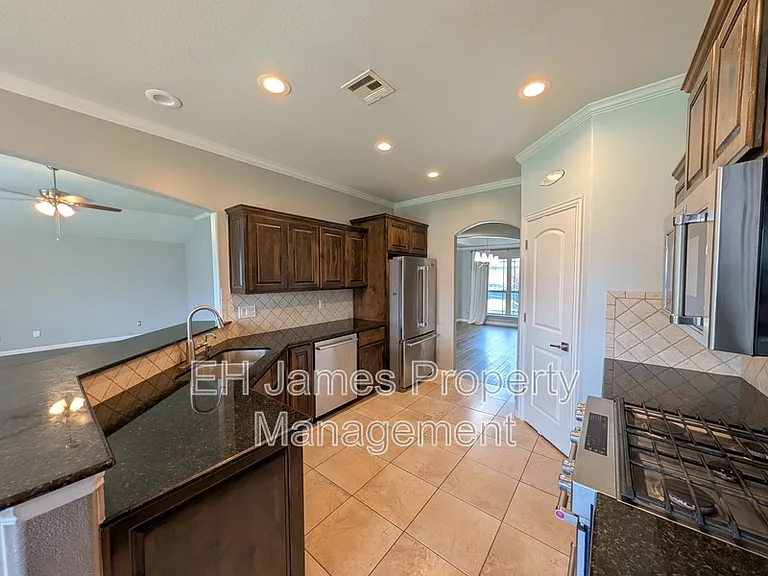 3612 W 107th Ct S — Photo 7