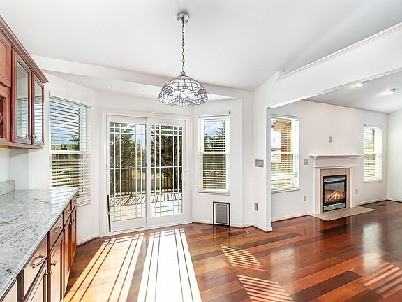 5th image of 9864 Cherbourg Dr