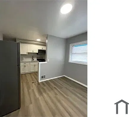 3 bed, 1.5 bath, $1,850 — Photo 3