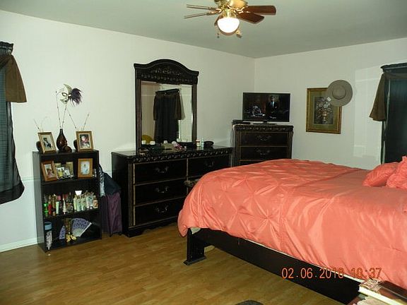 5th image of 907 Southmoor Dr