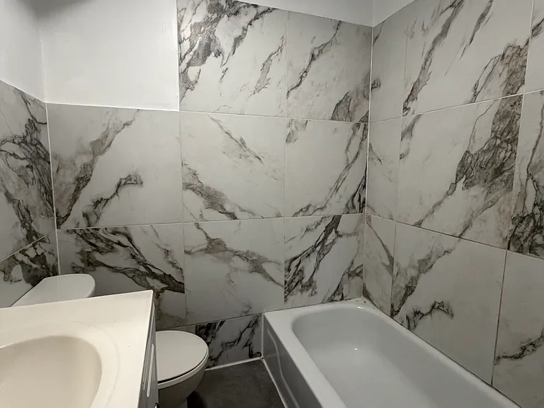 176 Oak St #4R — Photo 6