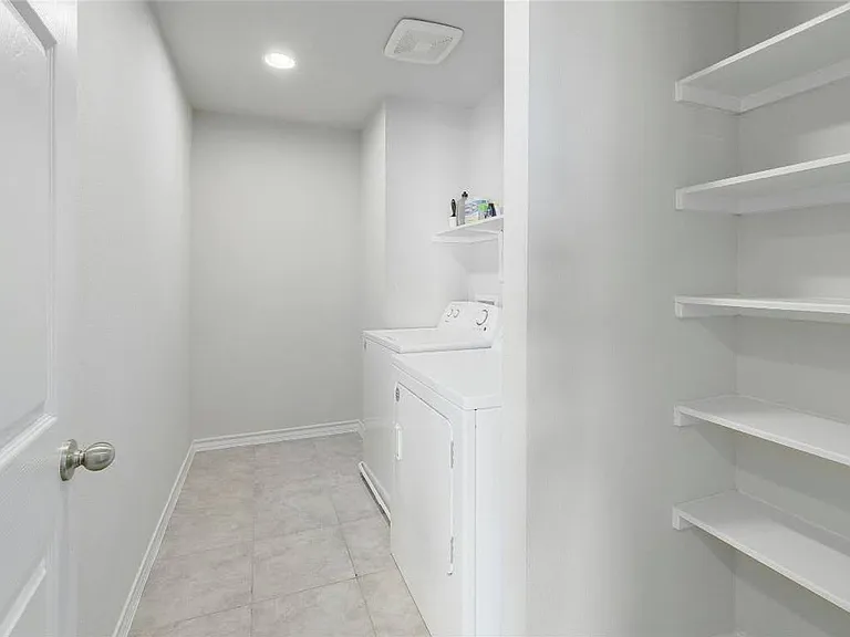15801 Crissom Ln #17 — Photo 29