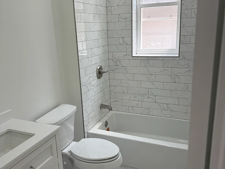 3311 N Ridgeway Ave #1 — Photo 5