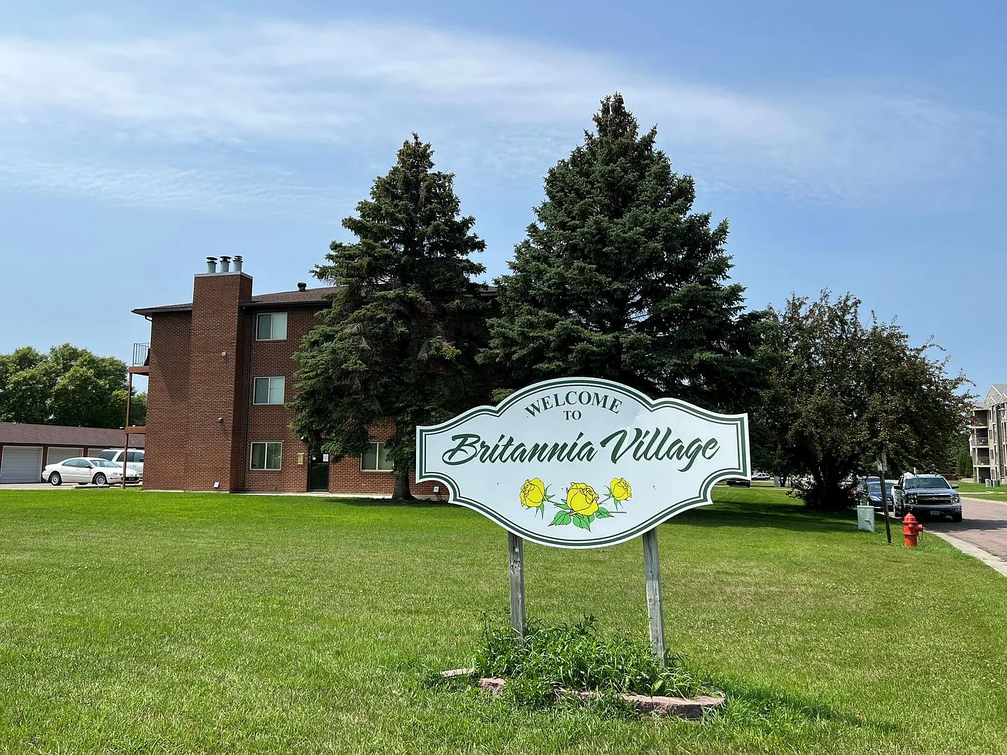 Britannia Village — Photo 1