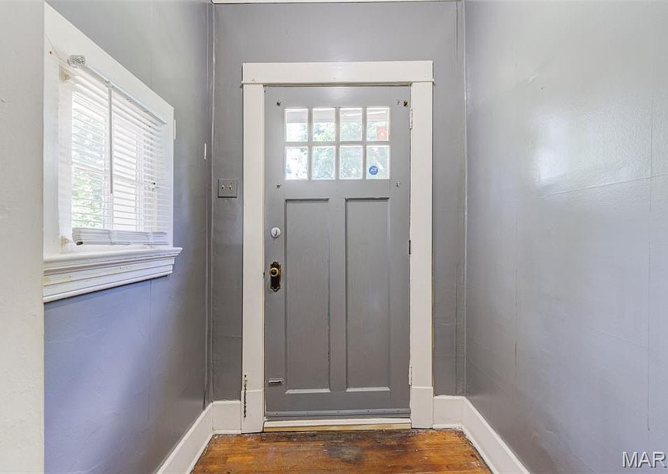 1st image of 2428 Mary Ave