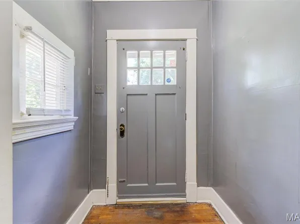 2428 Mary Ave, Saint Louis, MO 63136