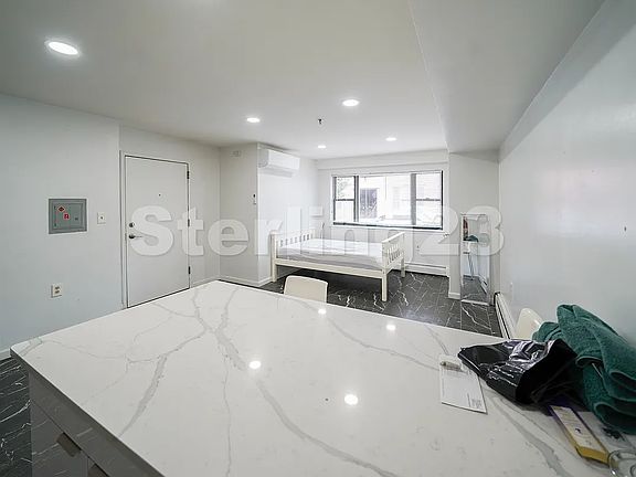 5th image of 34-48 10th St #1D