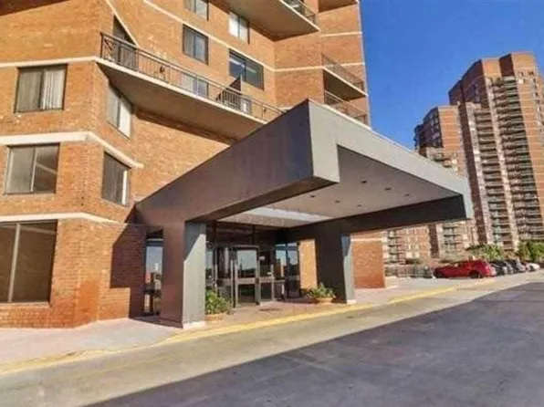 1223 Harmon Cove Tower #1223, Secaucus, NJ 07094