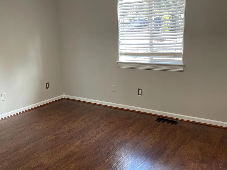 4502 Cub Run Rd — Photo 13