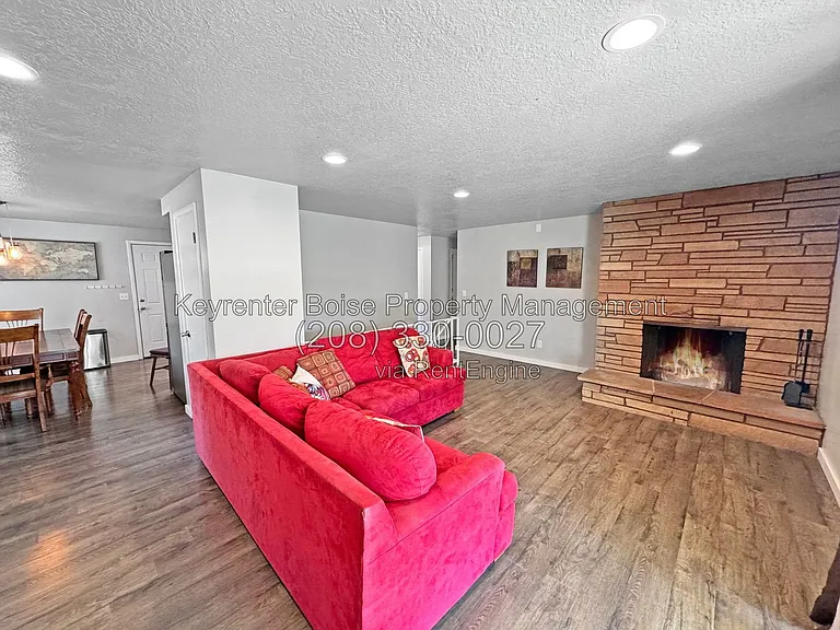 5603 W Centerbrook Dr — Photo 4