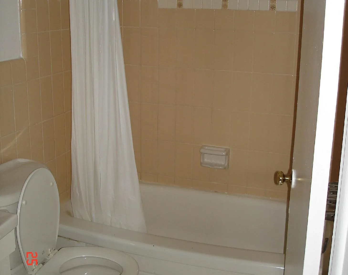 1 bed, 700 sqft, $1,350 — Photo 2