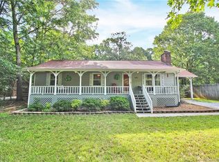 5725 Indian Wood Dr, Matthews, NC 28104