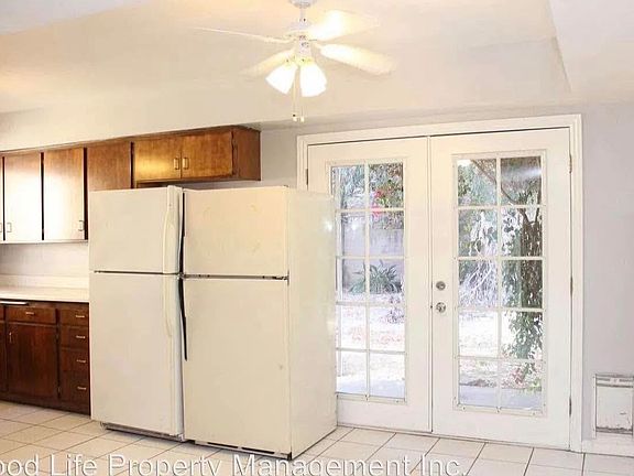 3rd image of 5243 Countryside Dr