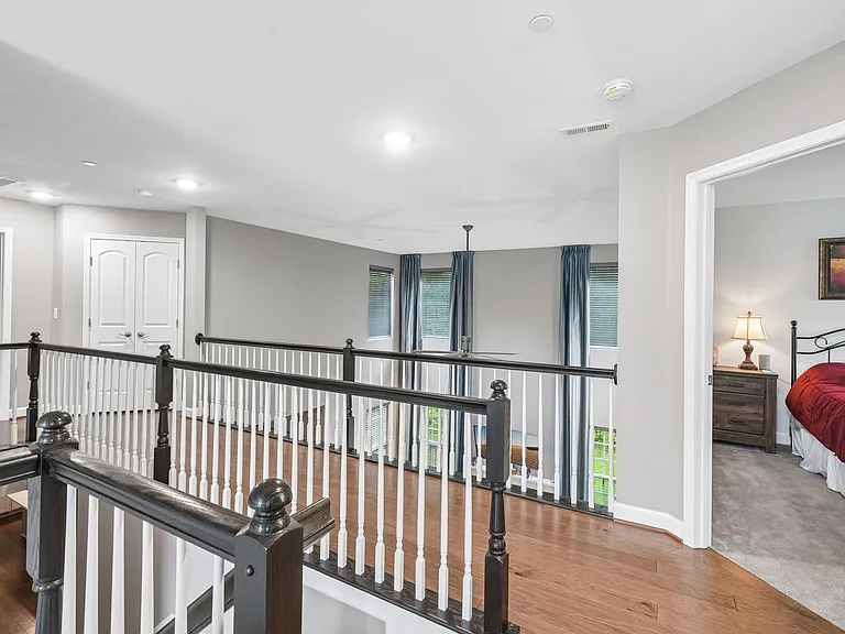 10400 Del Ray Ct — Photo 29