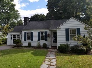 12 Chestnut St, Rhinebeck, NY 12572