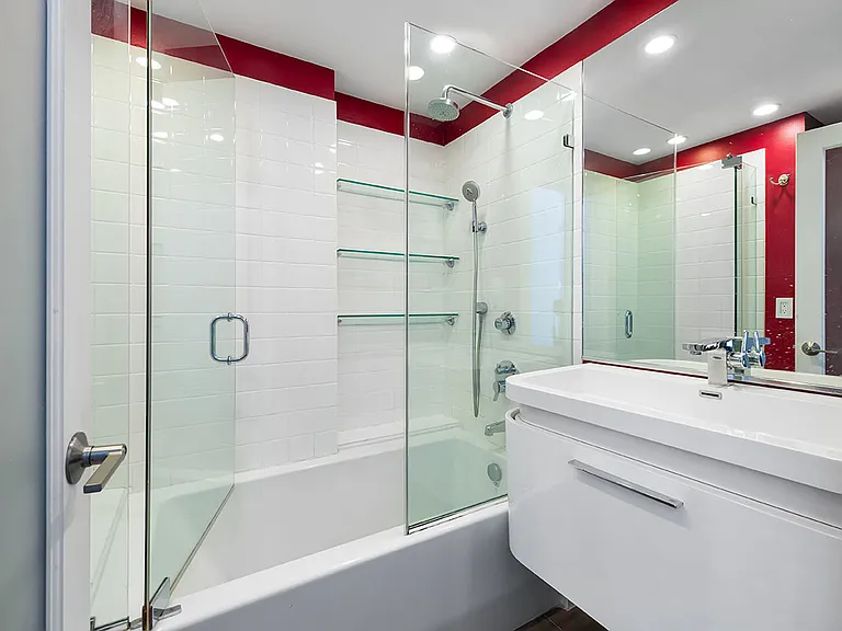 1175 York Ave #1B — Photo 6