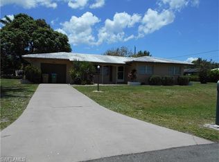 814 Versaille Dr, Cape Coral, FL 33904
