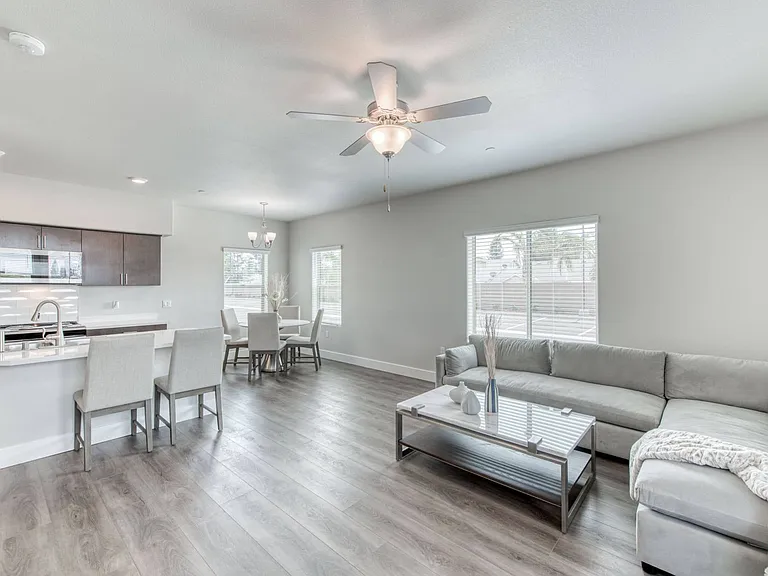 Dolce Vita Luxury Apartments — Photo 32