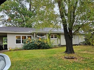 815 Cimmarron Trl, Belton, MO 64012