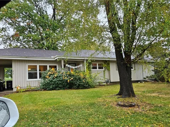 815 Cimmarron Trl, Belton, MO 64012