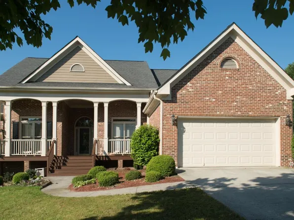 3895 Spring Manor Ct, Loganville, GA 30052