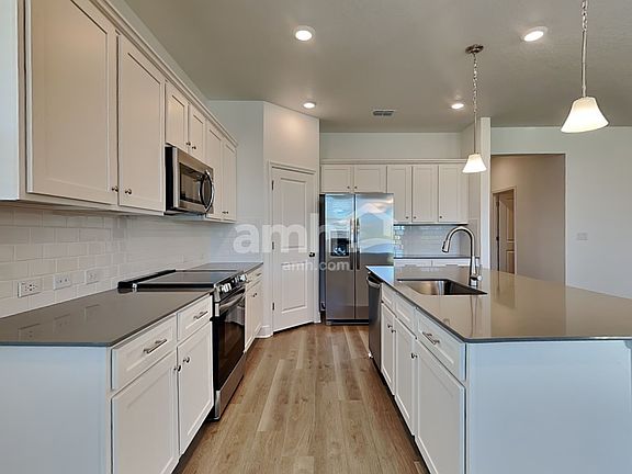 3rd image of 6369 Atlantic Beach Ave