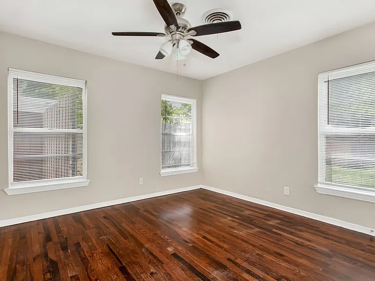 10943 Desdemona Dr — Photo 14