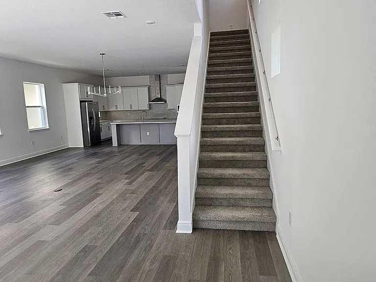 10172 Pearson Ave — Photo 3