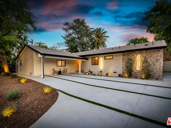 20456 Tiara St, Woodland Hills, CA 91367