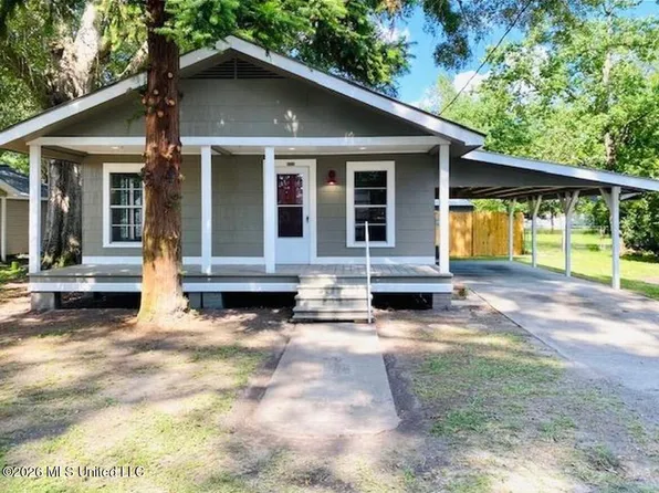 515 S Curran Ave, Picayune, MS 39466